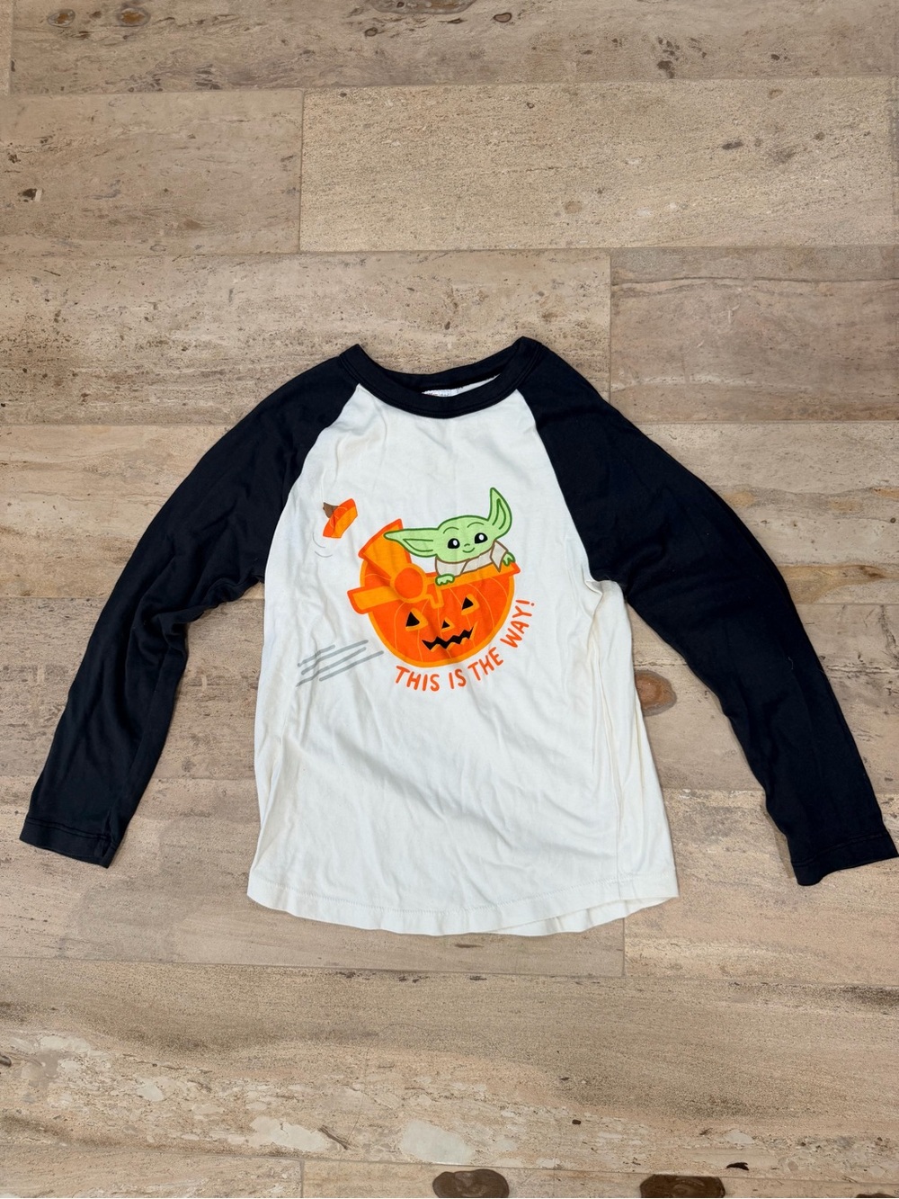 Hanna Anderson Wars Kids Long Sleeve Grogu Pumpkin Raglan Tee Black & White 6/7